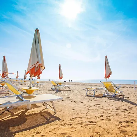 Cozy Flat With Terrace * Bibione